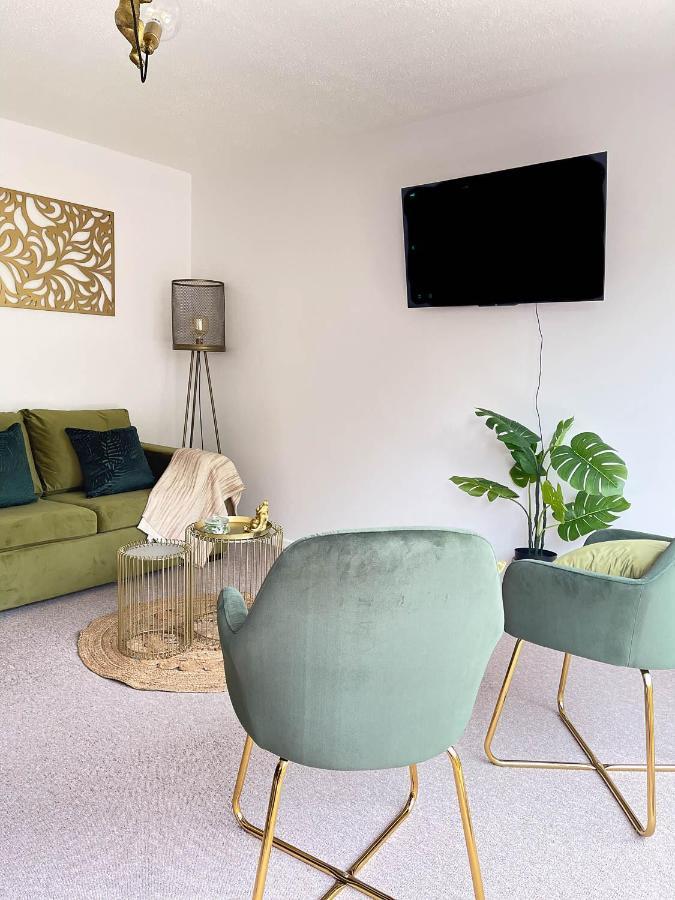 2 Bed House, Sleeps 6, Dog Friendly, Close To A14 M11, With Garden & Parking Long Stay Work Contractor Leisure, Jade CBG Exteriér fotografie