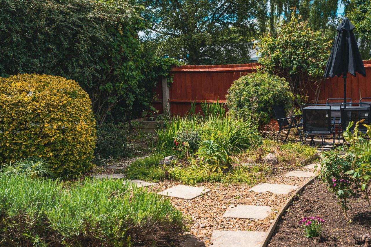 2 Bed House, Sleeps 6, Dog Friendly, Close To A14 M11, With Garden & Parking Long Stay Work Contractor Leisure, Jade CBG Exteriér fotografie