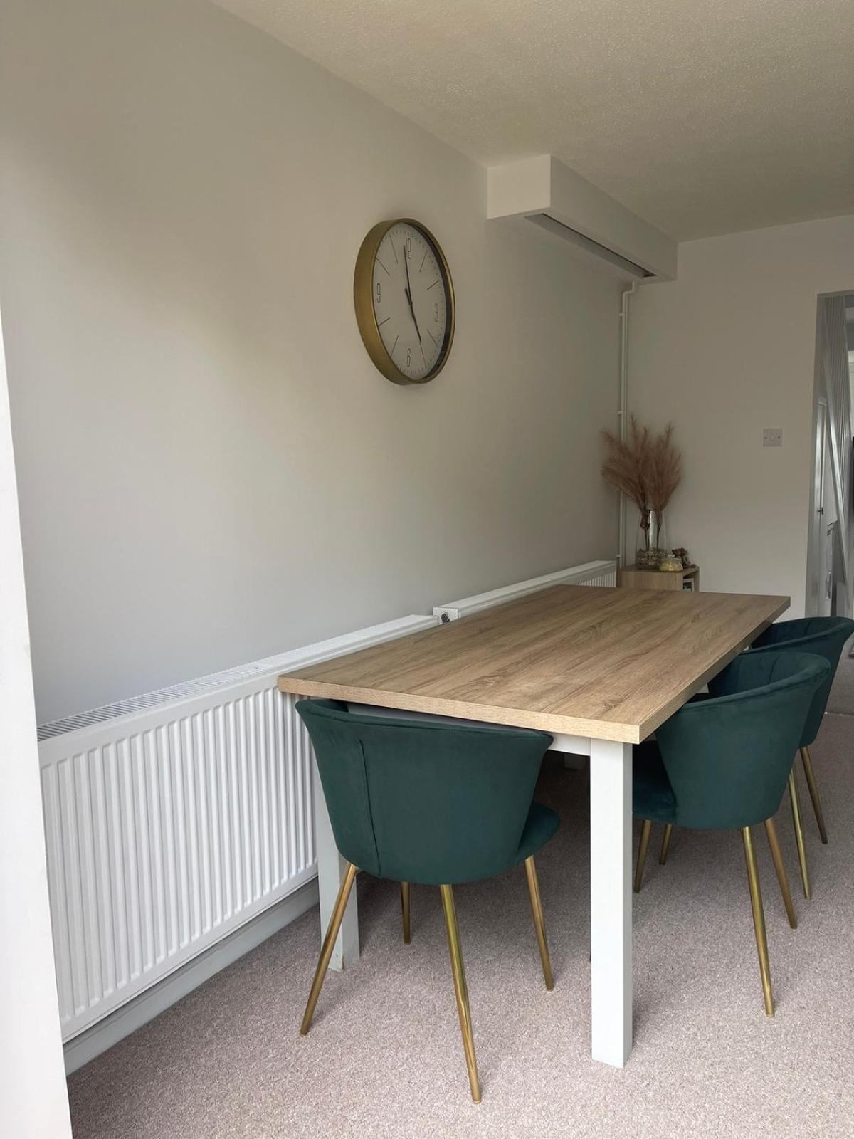 2 Bed House, Sleeps 6, Dog Friendly, Close To A14 M11, With Garden & Parking Long Stay Work Contractor Leisure, Jade CBG Exteriér fotografie