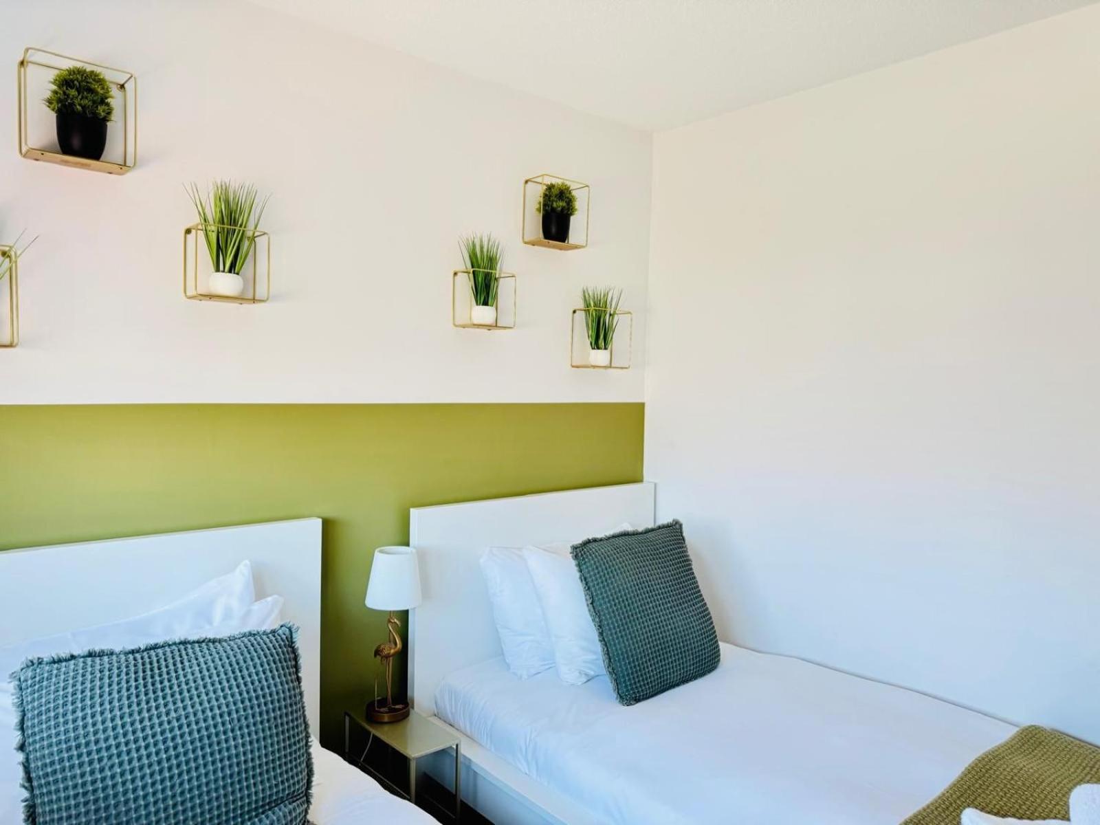 2 Bed House, Sleeps 6, Dog Friendly, Close To A14 M11, With Garden & Parking Long Stay Work Contractor Leisure, Jade CBG Exteriér fotografie